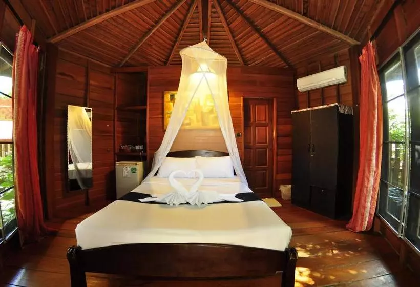 Отель Baia Baia Resort