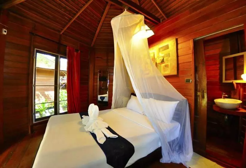 Отель Baia Baia Resort