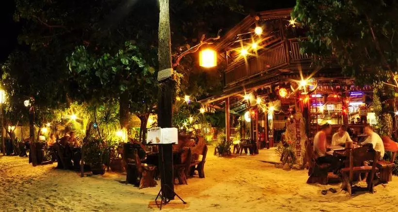 Отель Baia Baia Resort