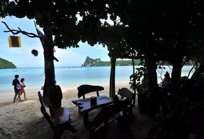 Отель Baia Baia Resort