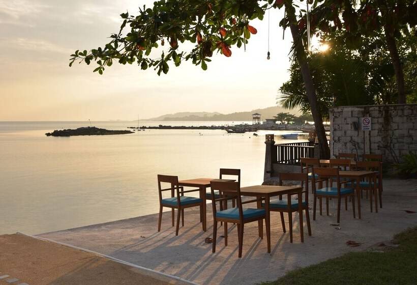 ホテル Blu' Beach Bungalows