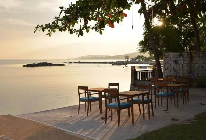 Отель Blu' Beach Bungalows