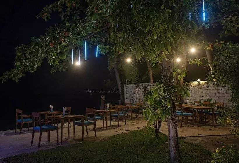 Отель Blu' Beach Bungalows