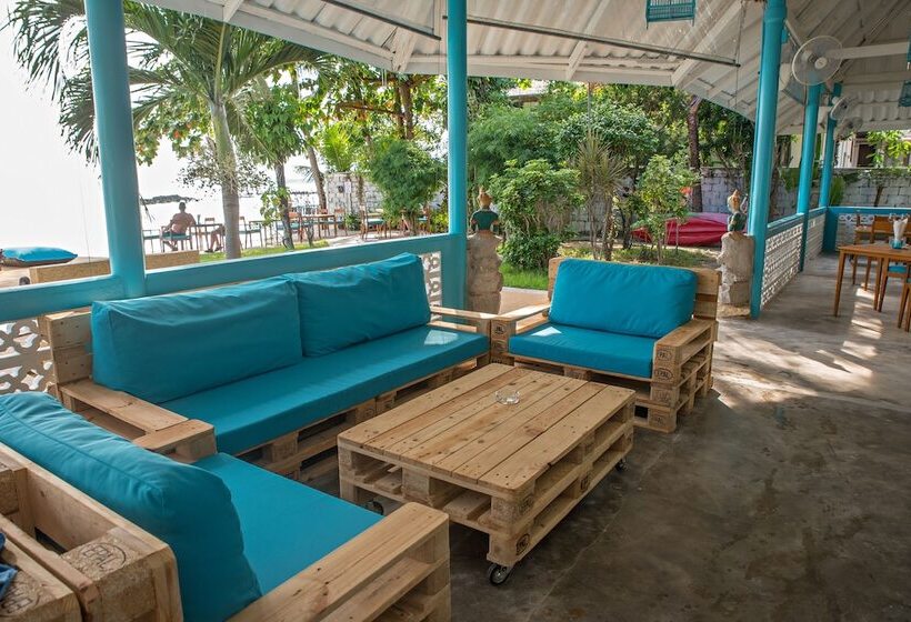 ホテル Blu' Beach Bungalows