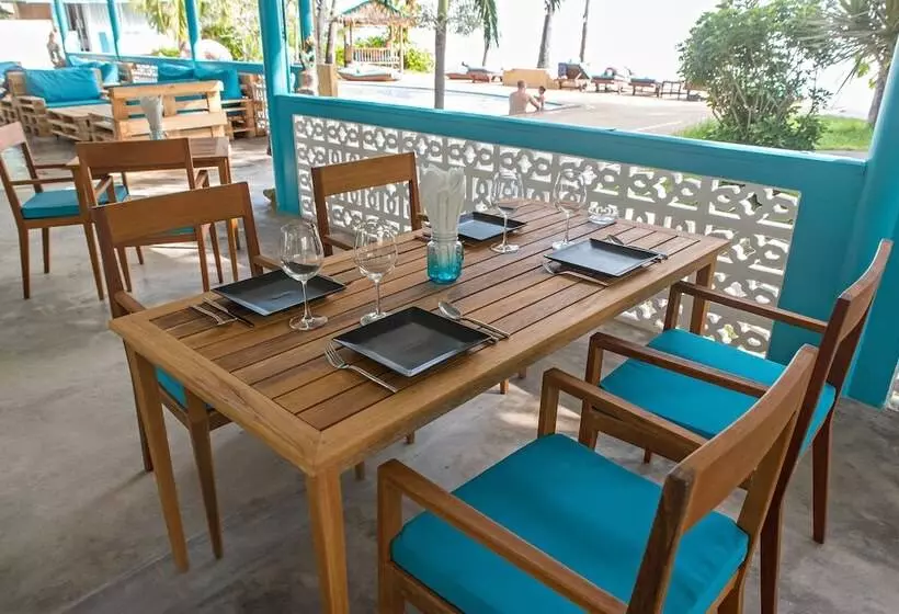 Отель Blu' Beach Bungalows