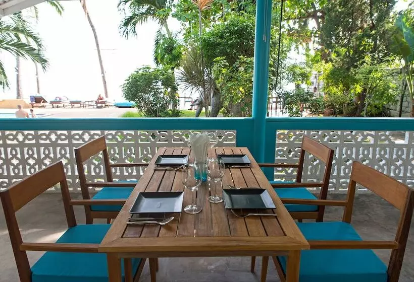 Отель Blu' Beach Bungalows