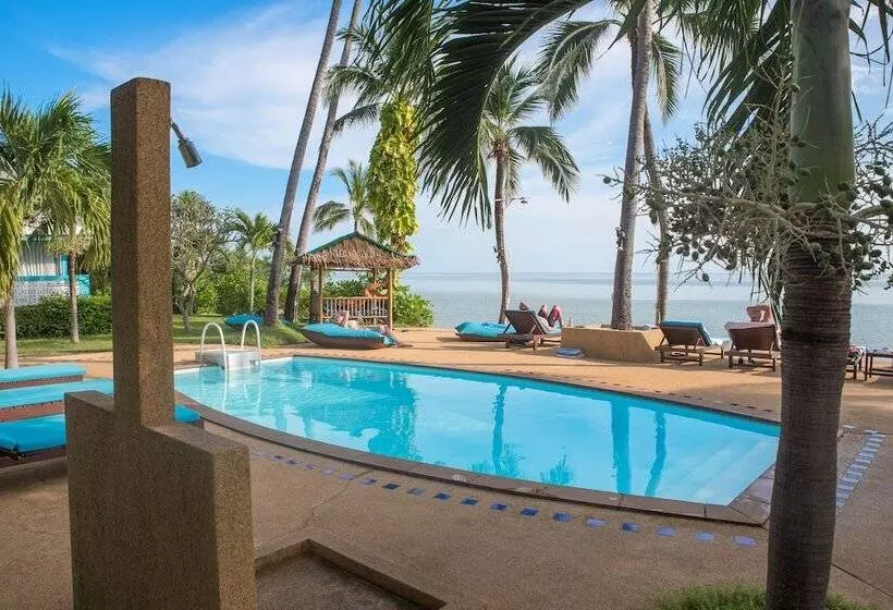 Отель Blu' Beach Bungalows