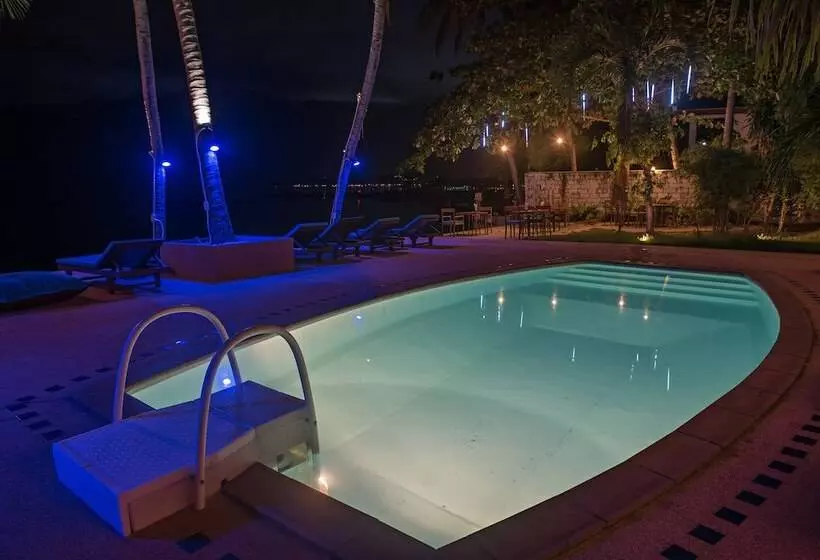 Отель Blu' Beach Bungalows