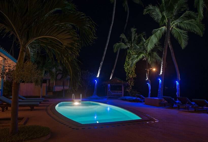 ホテル Blu' Beach Bungalows