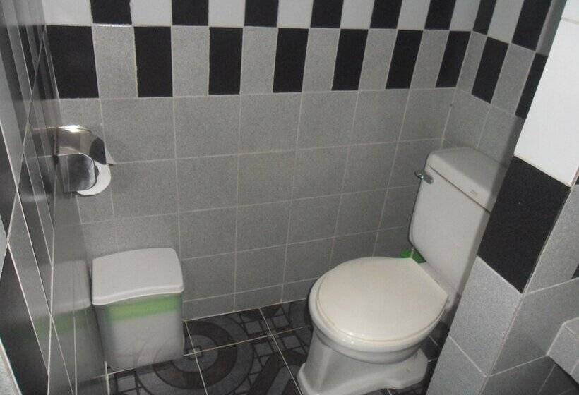 ホテル Blu' Beach Bungalows