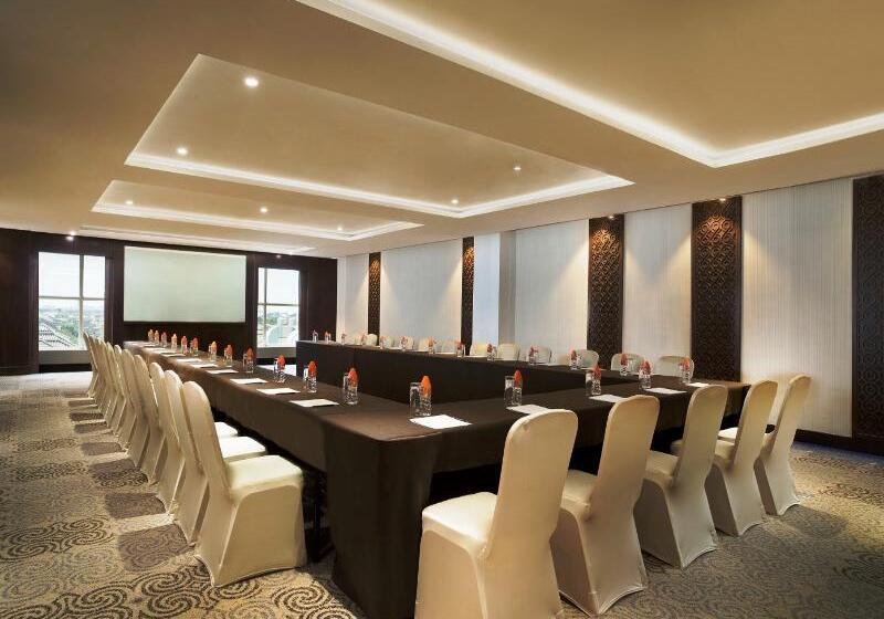 Hotell Four Points By Sheraton Makassar