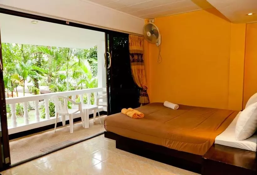 Hotel Full Moon Beach Resort