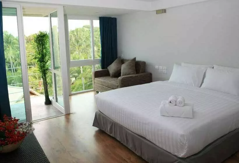 Отель Nantra Thongson Bay Resort & Villas