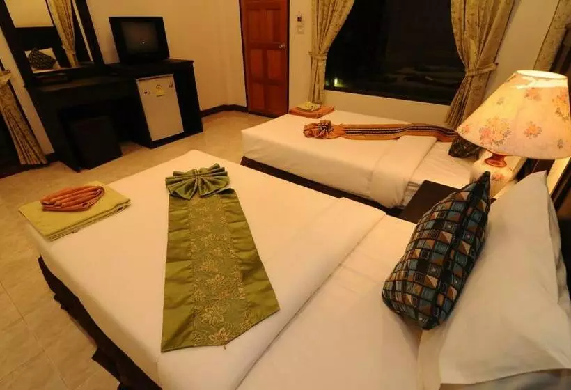 Отель N.t. Lanta Resort