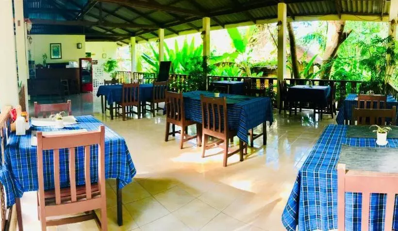 Отель N.t. Lanta Resort