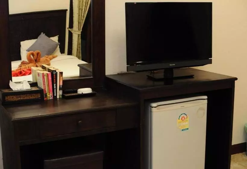 Отель N.t. Lanta Resort