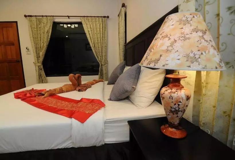 Отель N.t. Lanta Resort