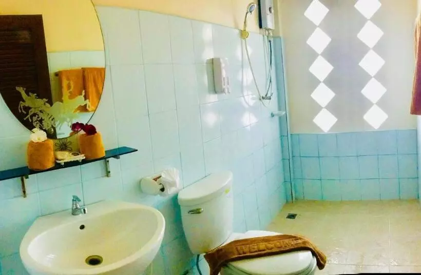 Отель N.t. Lanta Resort