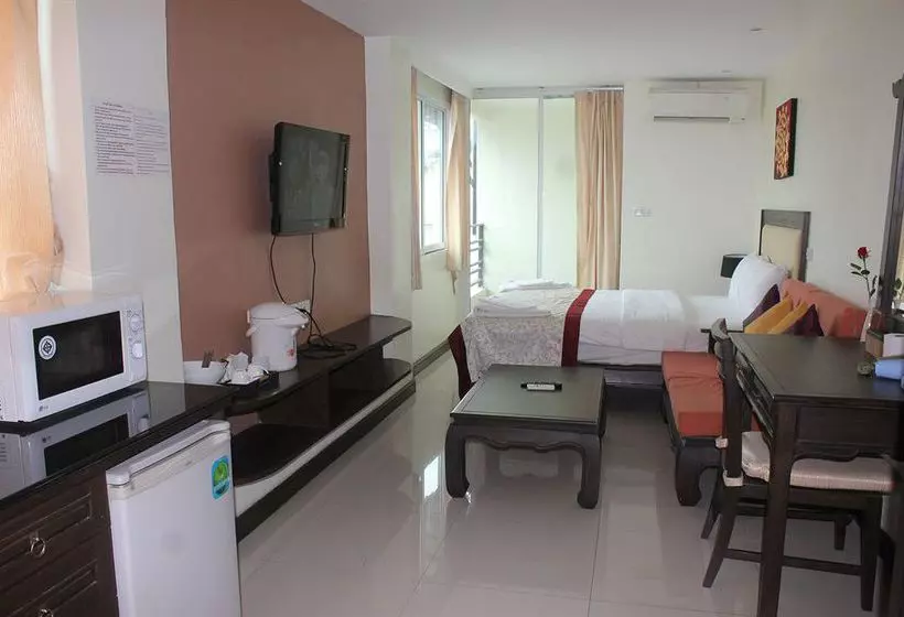 Hotel Sooksabai Jomtien Beach