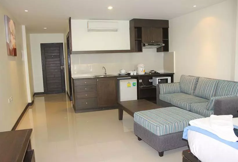 Hotel Sooksabai Jomtien Beach