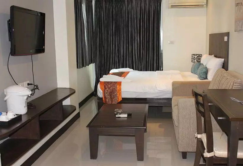 Hotel Sooksabai Jomtien Beach