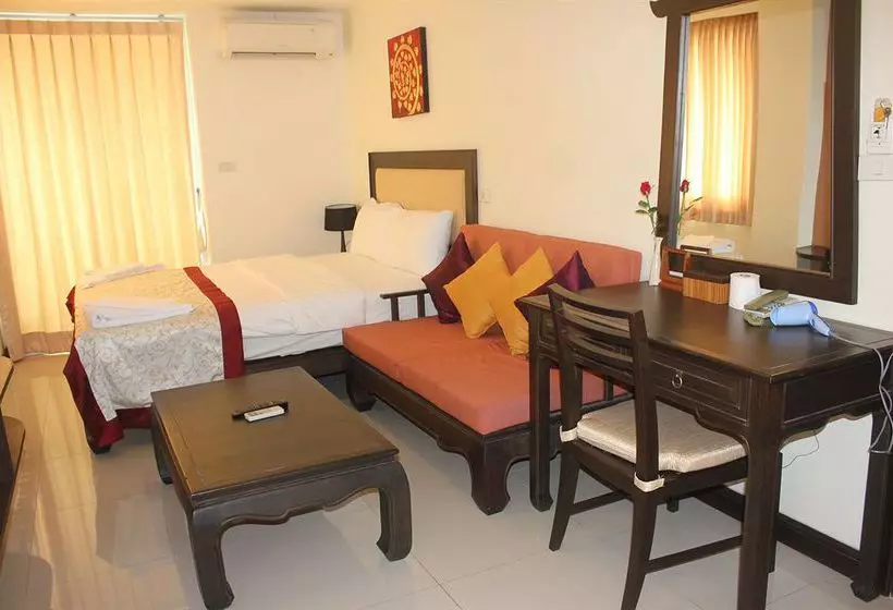 Hotel Sooksabai Jomtien Beach