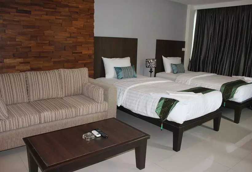 Hotel Sooksabai Jomtien Beach