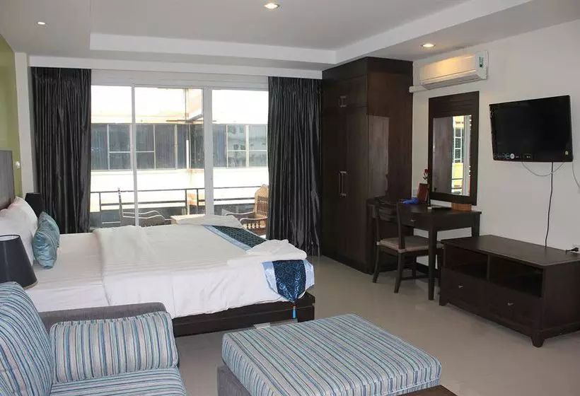 Hotel Sooksabai Jomtien Beach