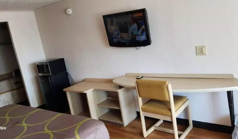 فندق على الطريق Fairbridge Inn Express London