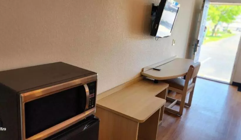 فندق على الطريق Fairbridge Inn Express London