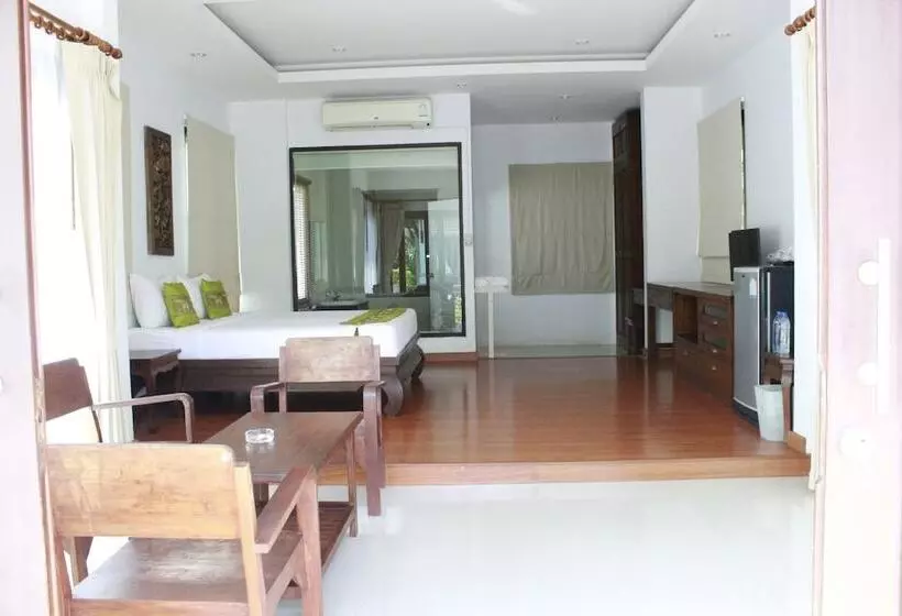 Poolsawat Villa Sha Plus