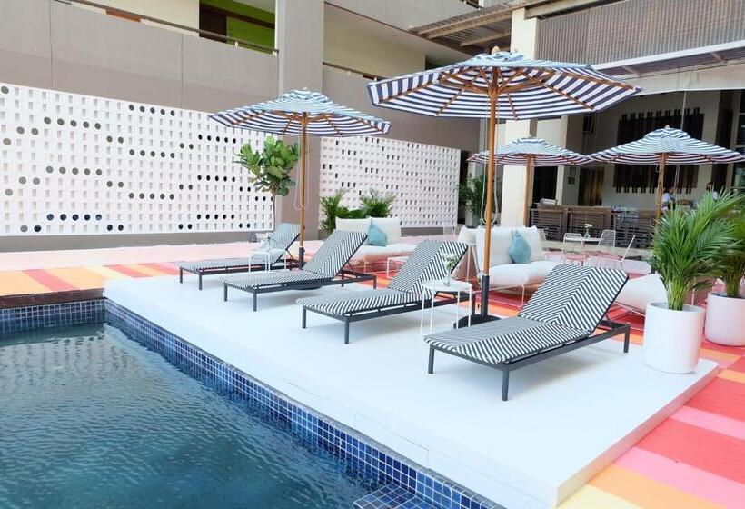 Silathip Huahin Serviced Apartment &