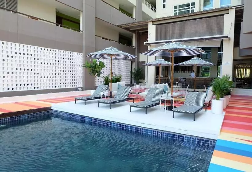 Silathip Huahin Serviced Apartment &