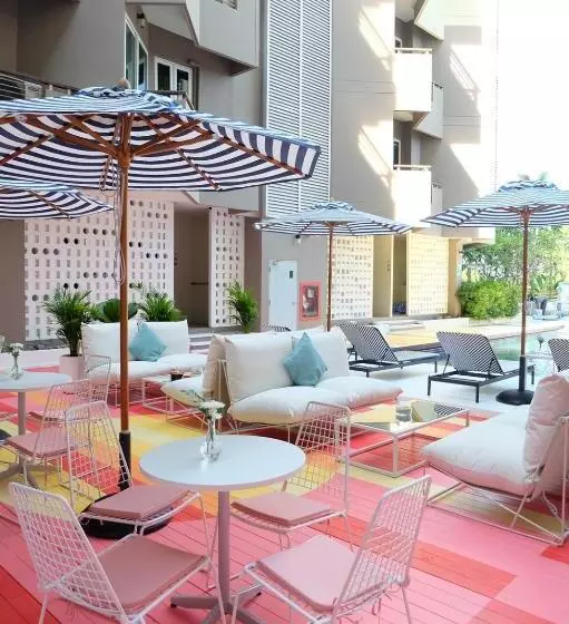 Silathip Huahin Serviced Apartment &