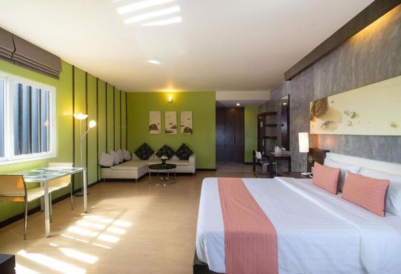 Silathip Huahin Serviced Apartment &