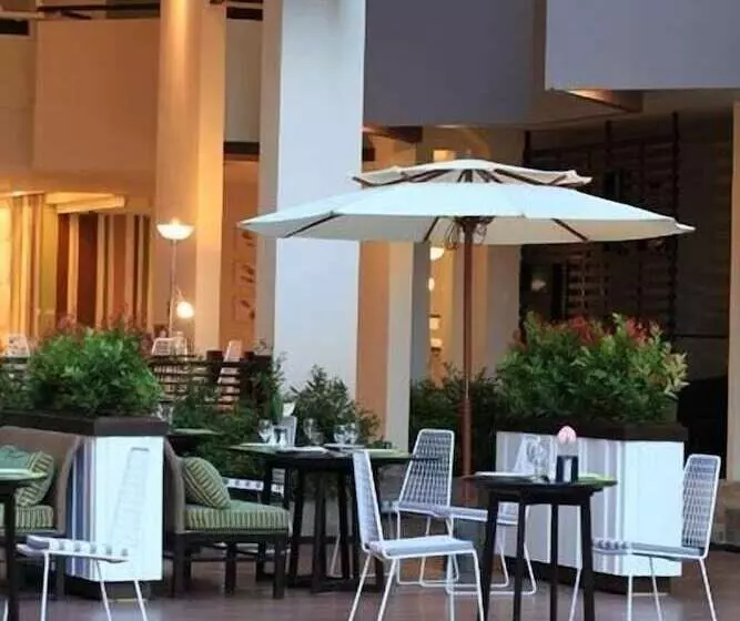 Silathip Huahin Serviced Apartment &