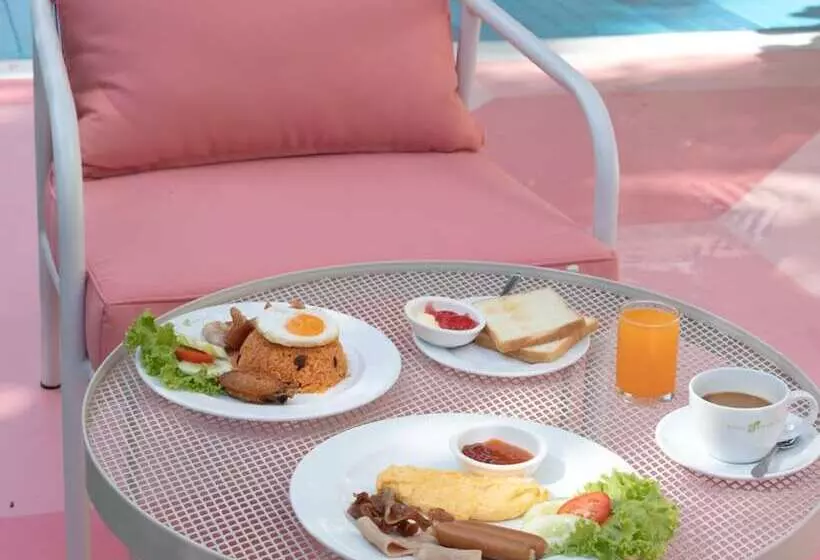 Silathip Huahin Serviced Apartment &