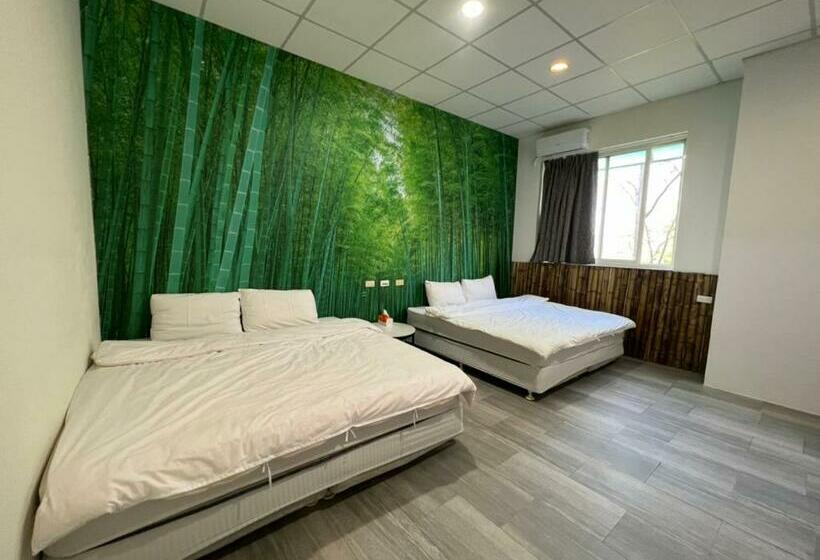 هاستل Romeo Inn