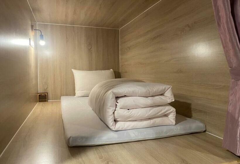 هاستل Romeo Inn