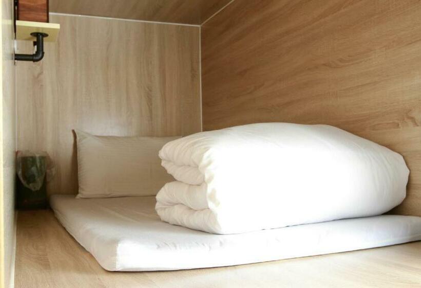 هاستل Romeo Inn