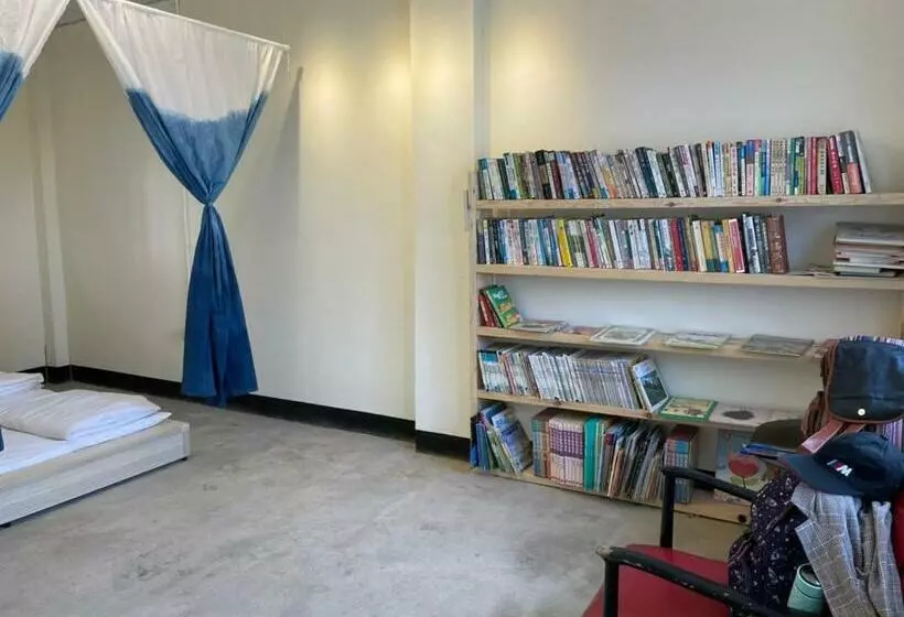 هاستل Wanluan Organic Bookstore