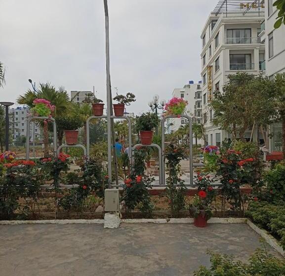 تختخواب و صبحانه Khách Sạn Xanh Tốt Flc Sầm Sơn