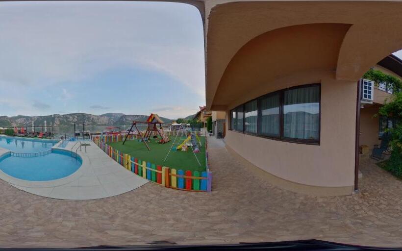 مبيت وإفطار Naiya Cazanele Dunarii