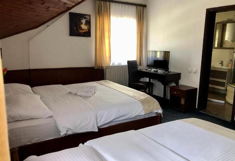 تختخواب و صبحانه Sobe Na Jošanici