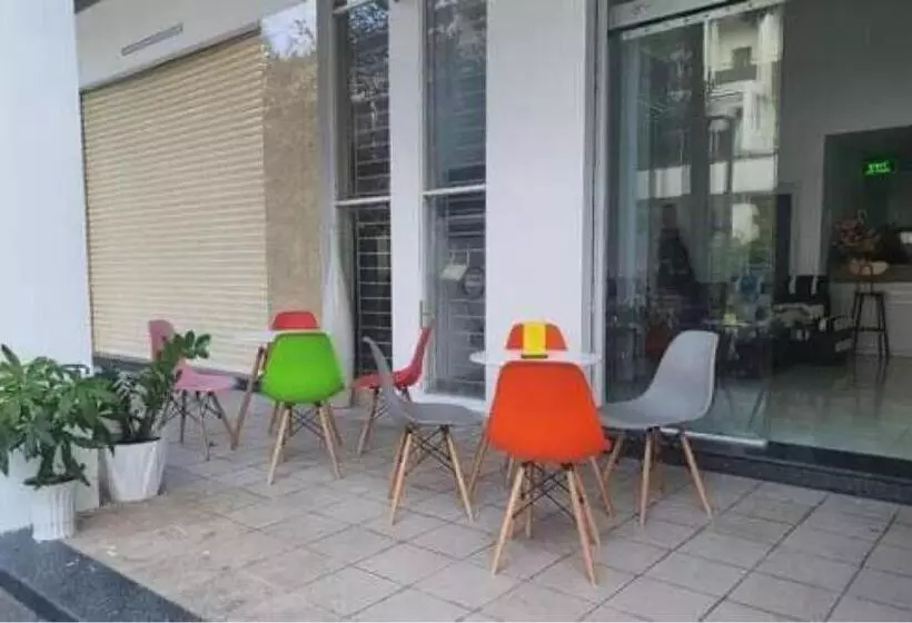 Happy House