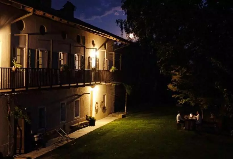 ホテル Agriturismo Borgo Cà Del Becca