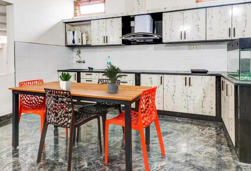 هتل Oyo Pool Villa Premium Home Stay Mysore