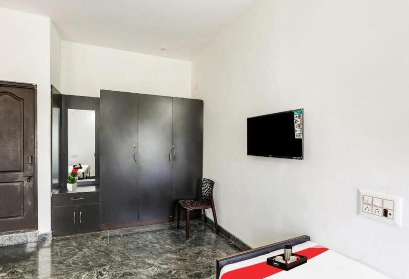 هتل Oyo Pool Villa Premium Home Stay Mysore