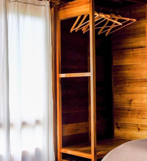 هتل Todo Farm Organic Farming & Retreat