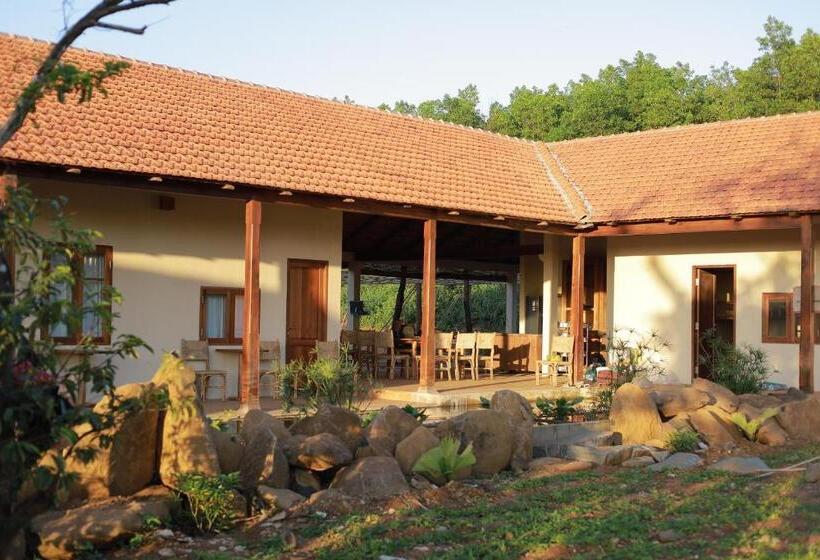 هتل Todo Farm Organic Farming & Retreat